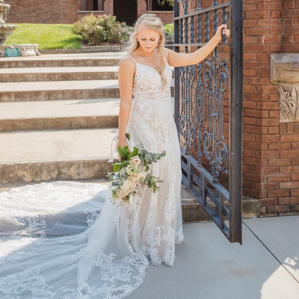 Essense of Australia Wedding Dress